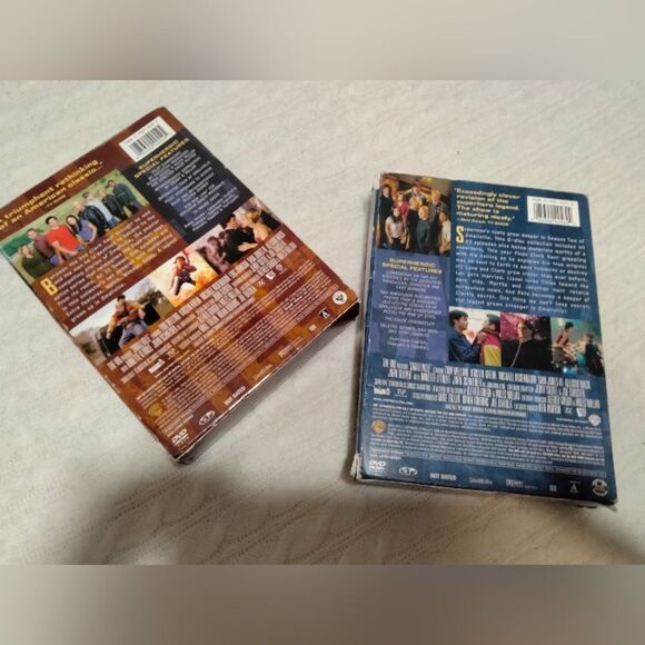 Smallville Seasons 1 & 2 on DVD - Picture 2 of 3